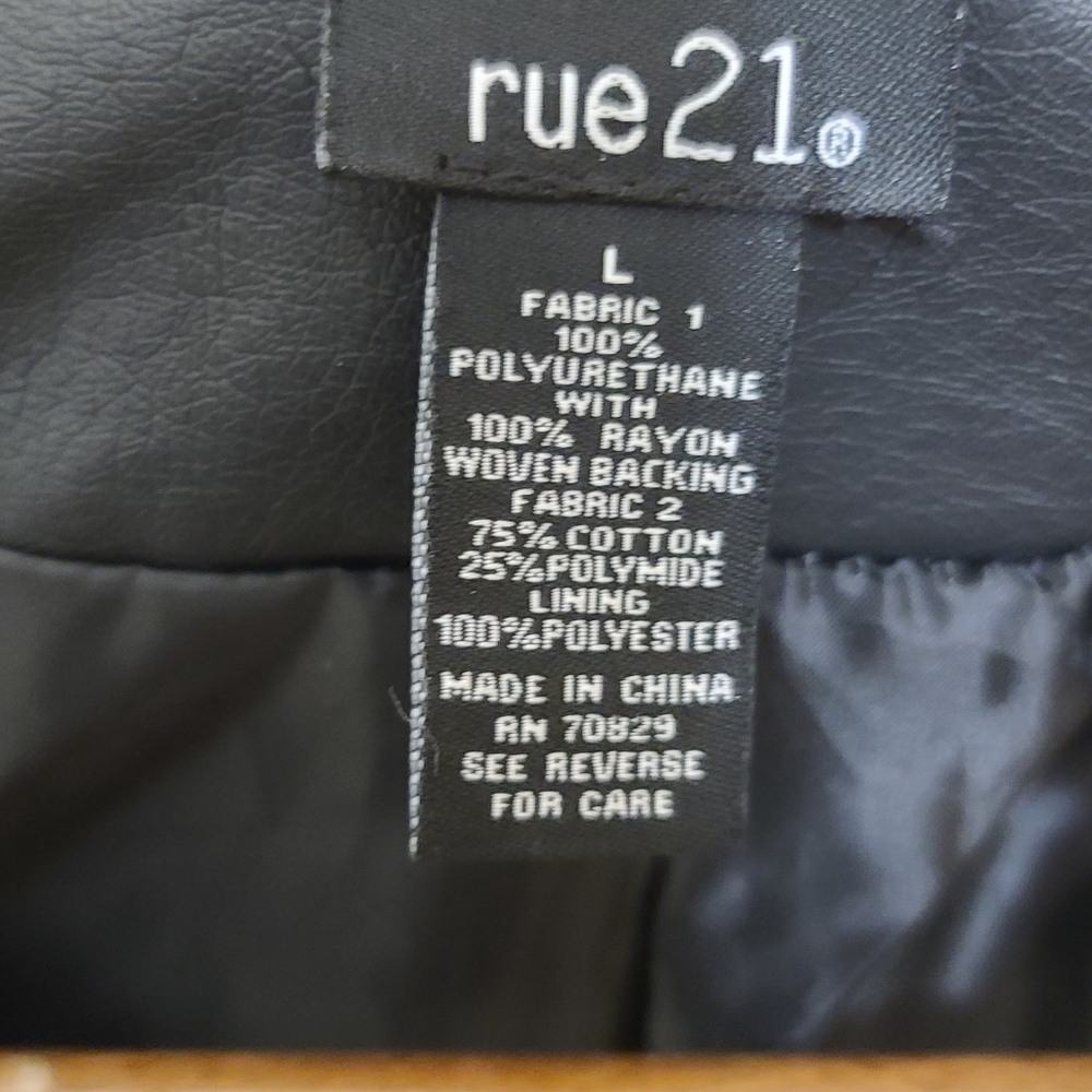 Black jacket - Picture 3 of 3